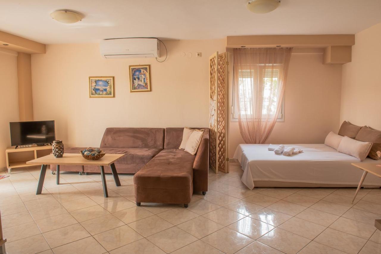 Garden Suite Néa Péramos المظهر الخارجي الصورة